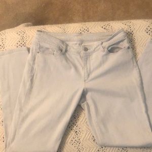 LOFT light gray curvy skinny jeans